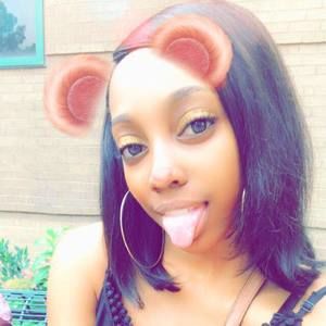 Meet your Posher, Donnisha